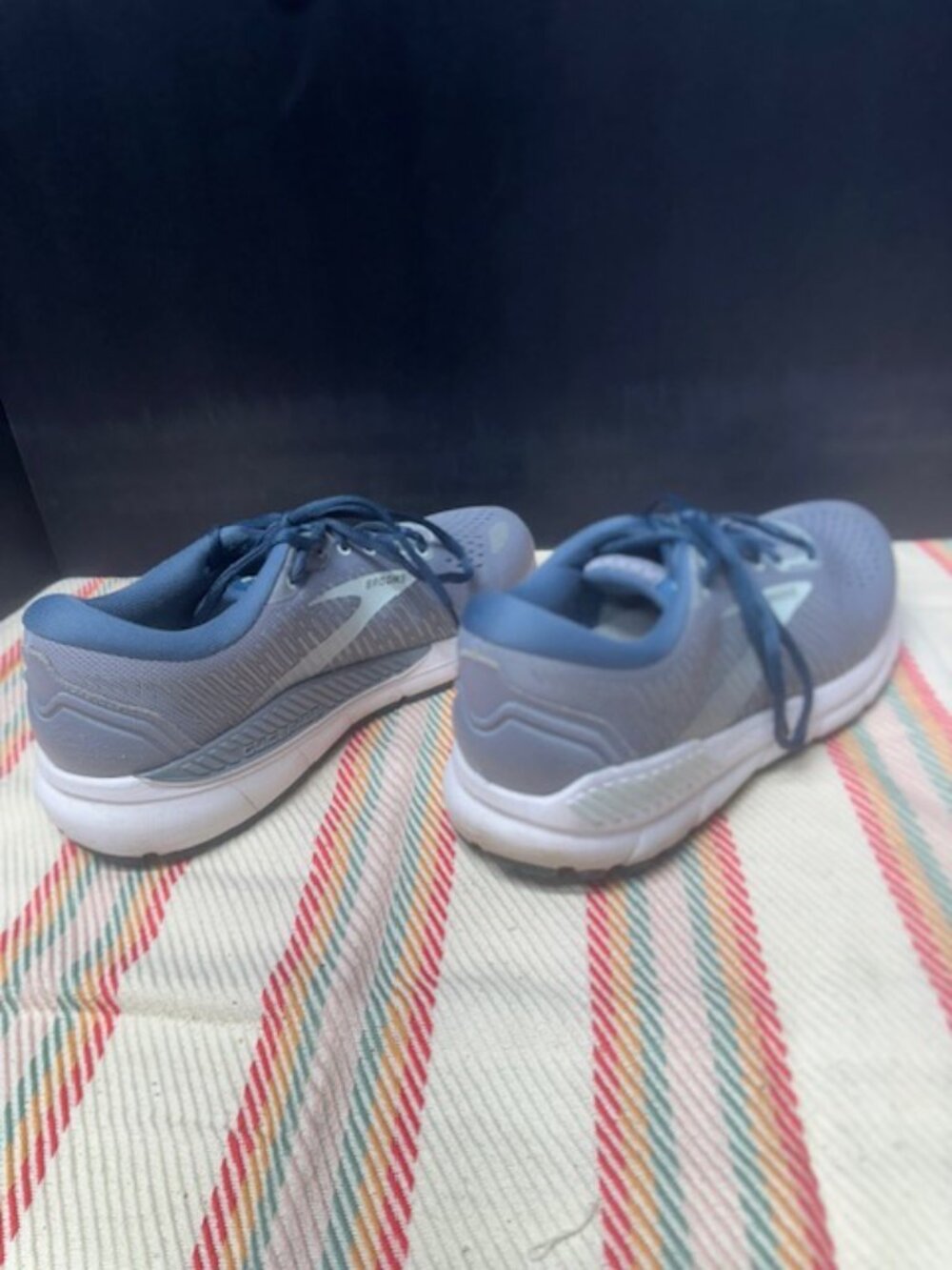 Brooks Addiction GTS 15 Woman's Size 9.5 - Picture 12 of 12